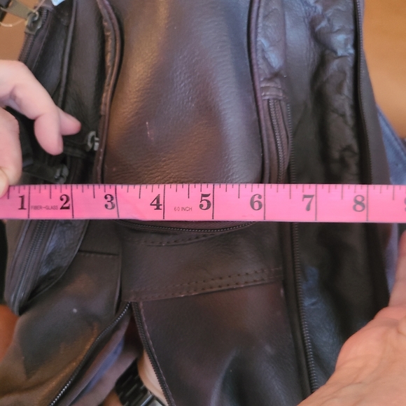 Bugatti leather backpack - Picture 6 of 8